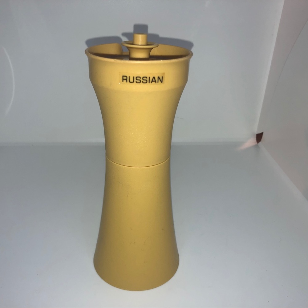 Vintage Tupperware Oil Vinegar Salad Dressing Crue‎